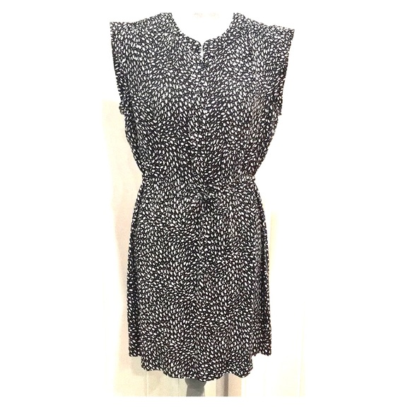 LOFT Dresses & Skirts - LOFT Tie Waist Dress